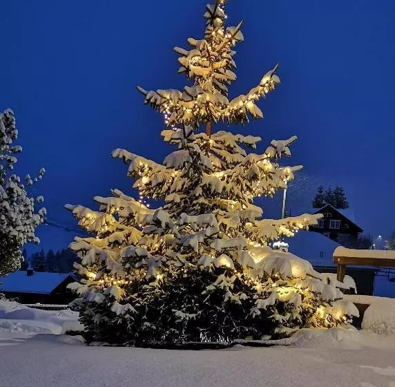 Aamiaismajoitus (B&B) Gasthaus Friedegg