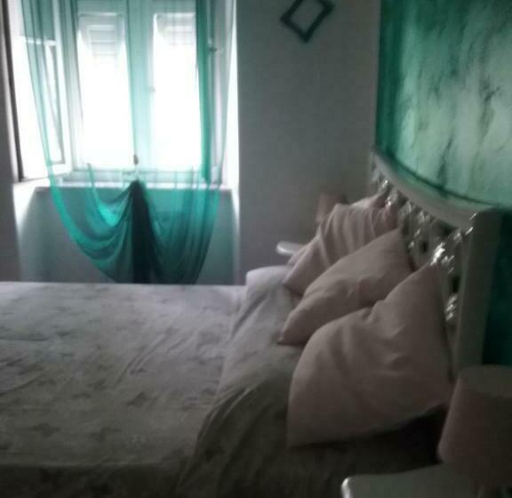 تختخواب و صبحانه La Casa Di Circe