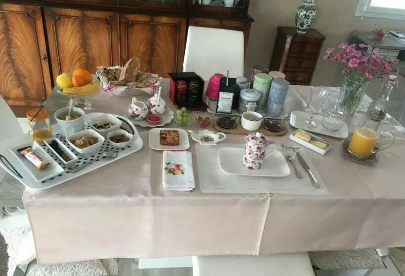 Majatalo La Roseraie Résidence Près De Vichy