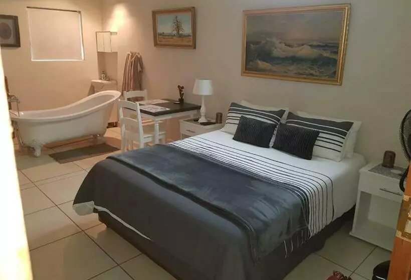 پانسیون Tzaneen White House Lodge