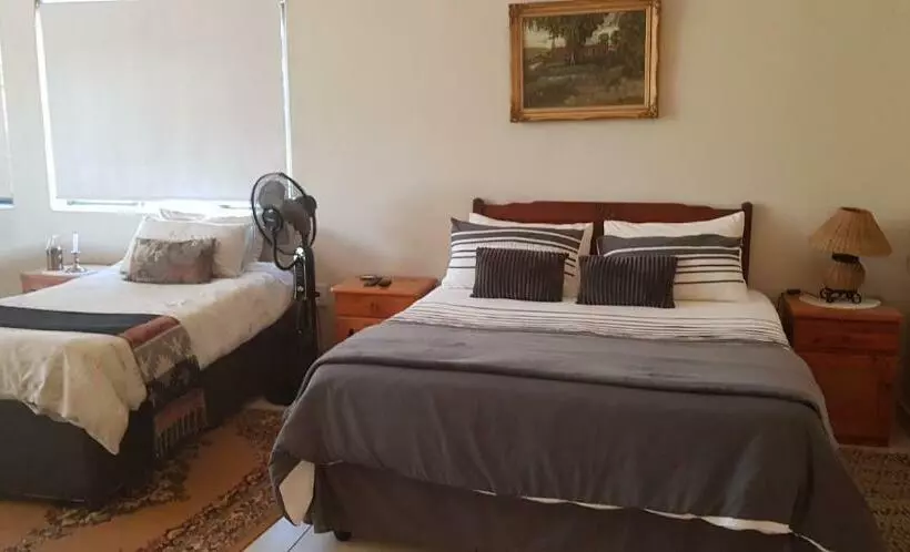 پانسیون Tzaneen White House Lodge