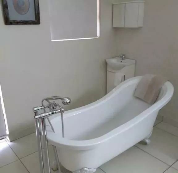پانسیون Tzaneen White House Lodge