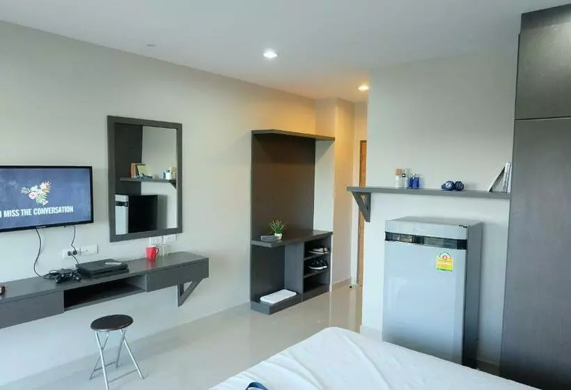 ホテル Trio Residence Si Racha