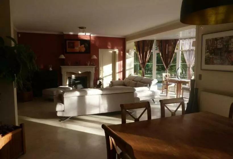 ペンション Le Mont Saint Roch , Chambre D Hôtes, B&b