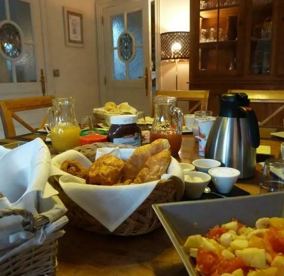 ペンション Le Mont Saint Roch , Chambre D Hôtes, B&b
