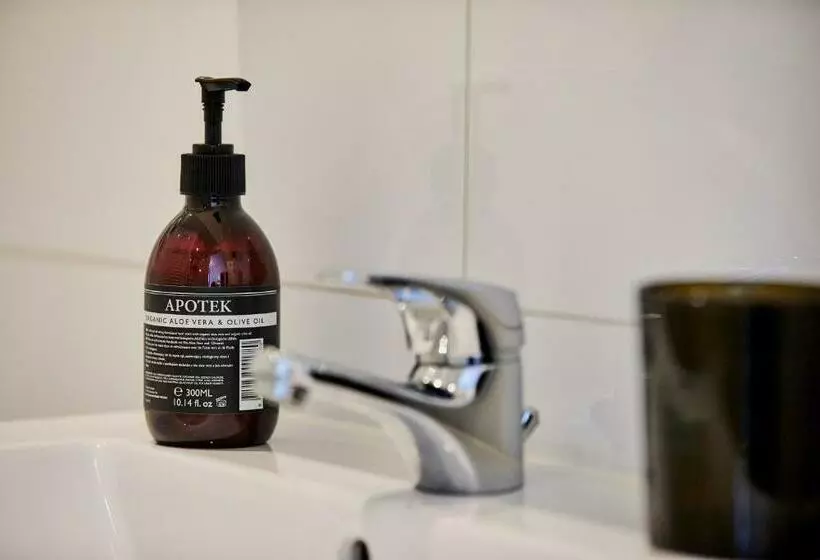 Aamiaismajoitus (B&B) Treehouse Inn