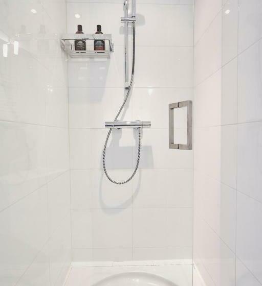 ベッドアンドブレックファースト Treehouse Inn