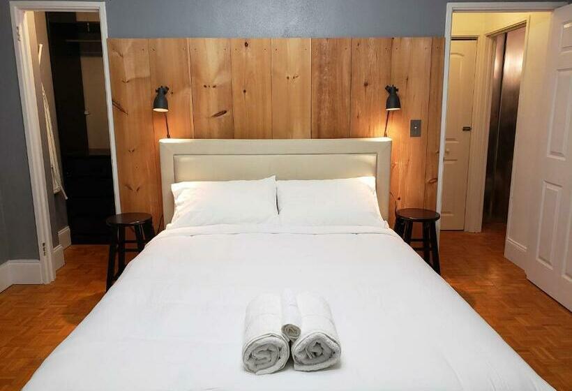 Blue Penthouse In The City