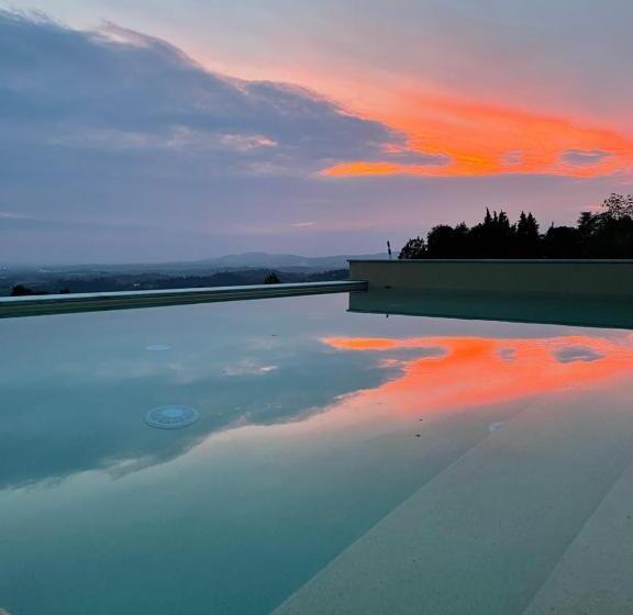 בית מלון כפרי Alle Tre Colline