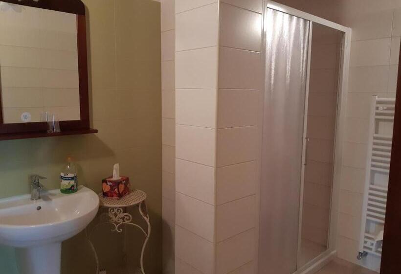 בית מלון כפרי Alle Tre Colline