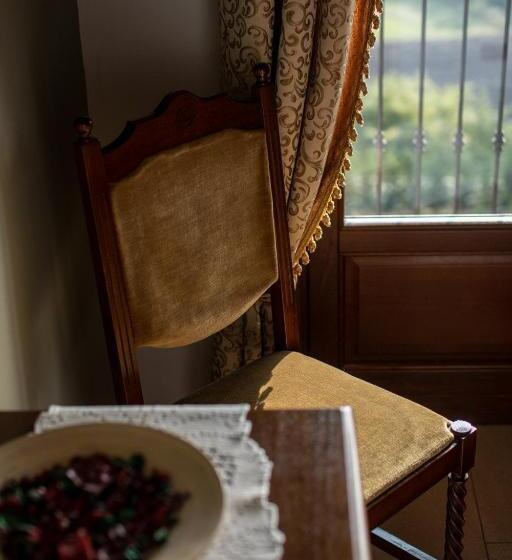 בית מלון כפרי Alle Tre Colline