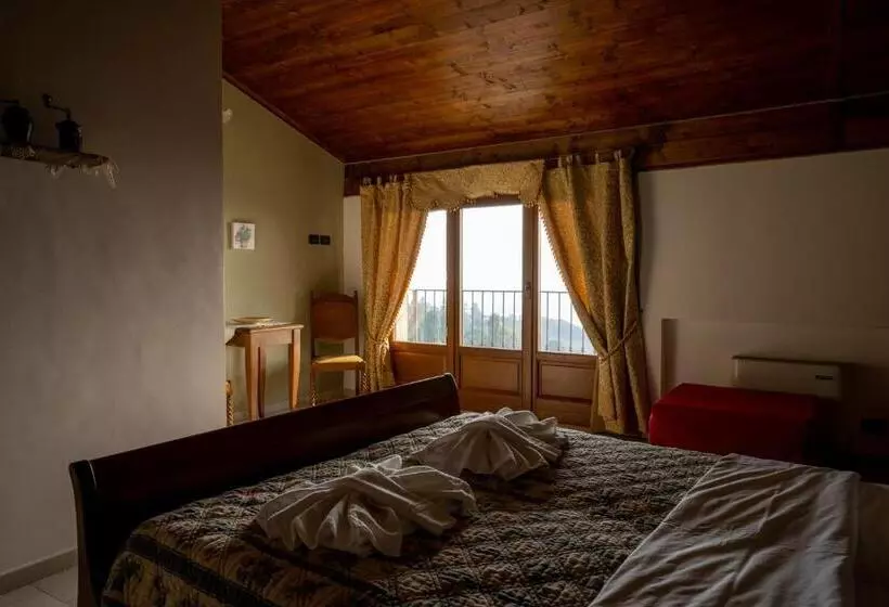 Hotelli Alle Tre Colline