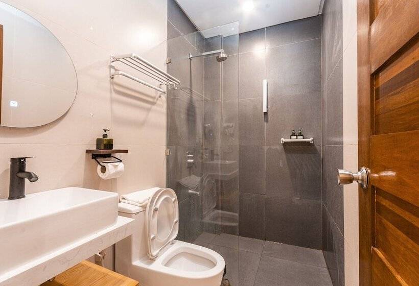 فندق Molly Resorts