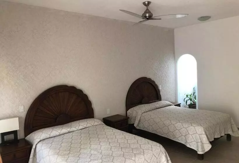 ホテル Sky & Palms