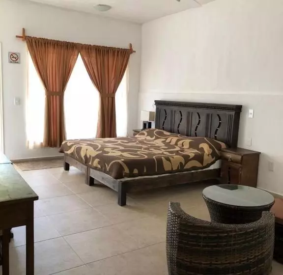 ホテル Sky & Palms