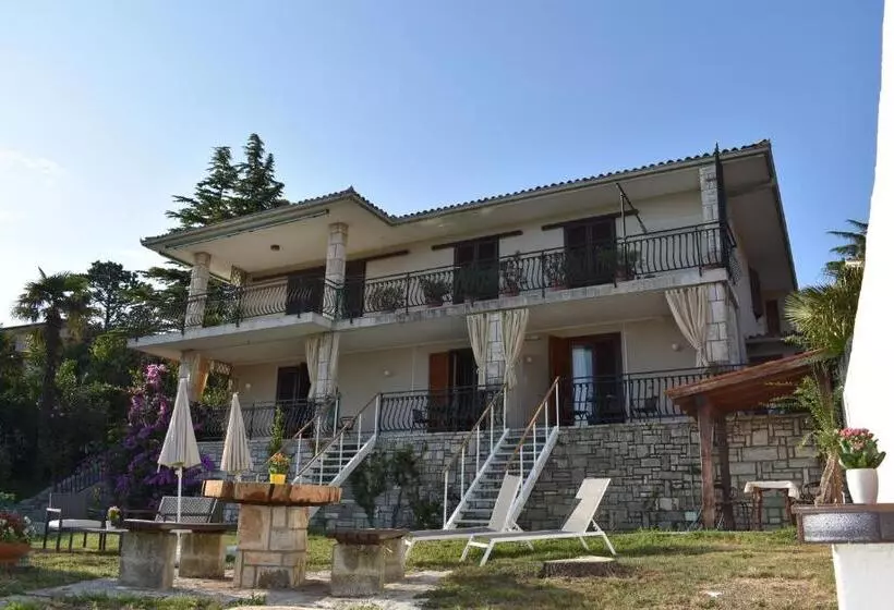 پانسیون Appa Apartments