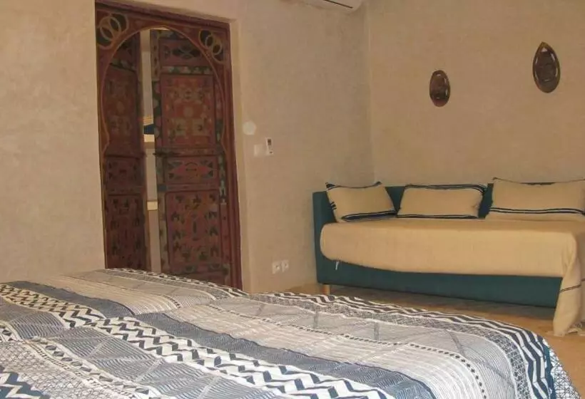 Majatalo Dar Kamango