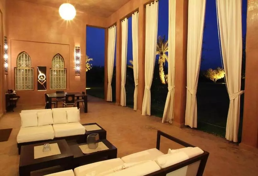 Majatalo Dar Kamango