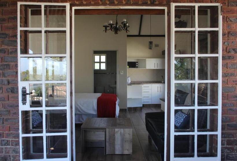 بنسيون Laudin S View