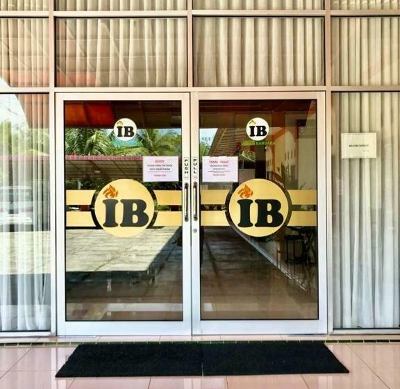 הוסטל Penginapan Intan Bandara