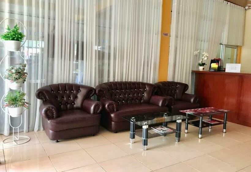 הוסטל Penginapan Intan Bandara