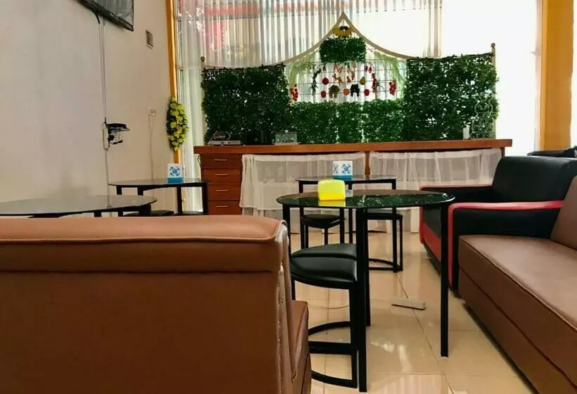 Retkeilymaja Penginapan Intan Bandara