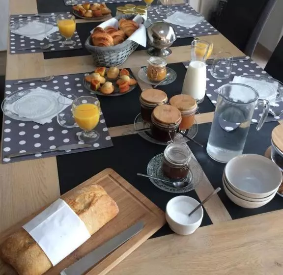 ベッドアンドブレックファースト Couette Et Campagne