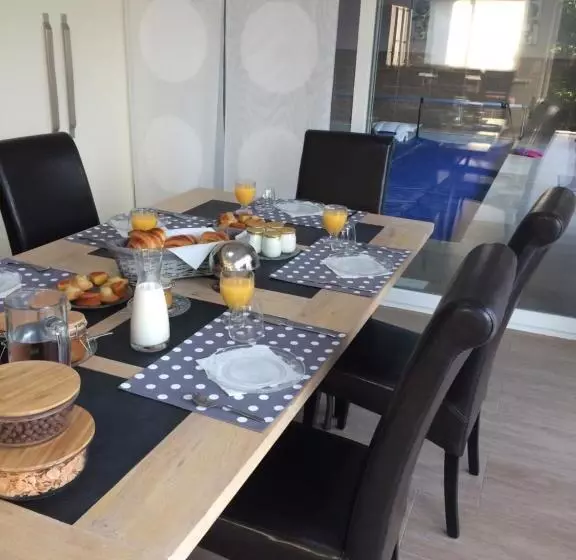 ベッドアンドブレックファースト Couette Et Campagne