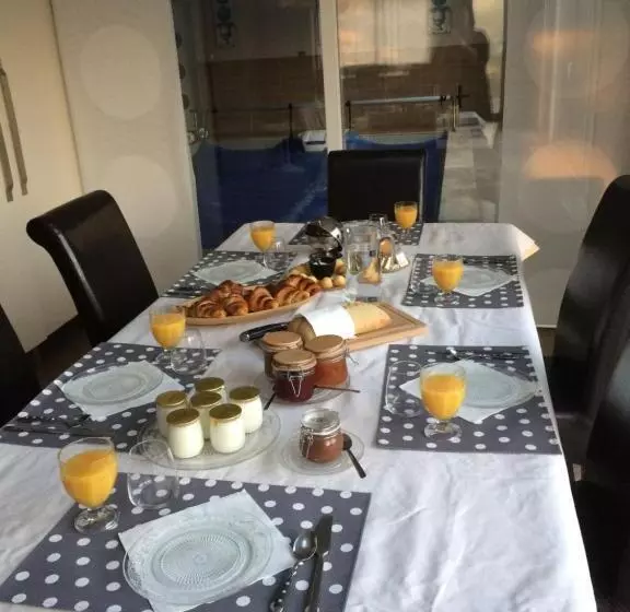 ベッドアンドブレックファースト Couette Et Campagne