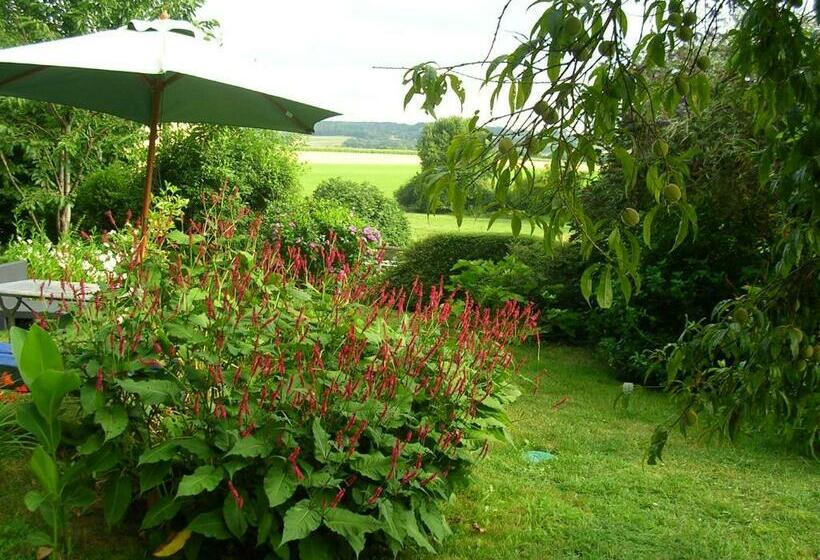 تختخواب و صبحانه La Maison Des Aubées