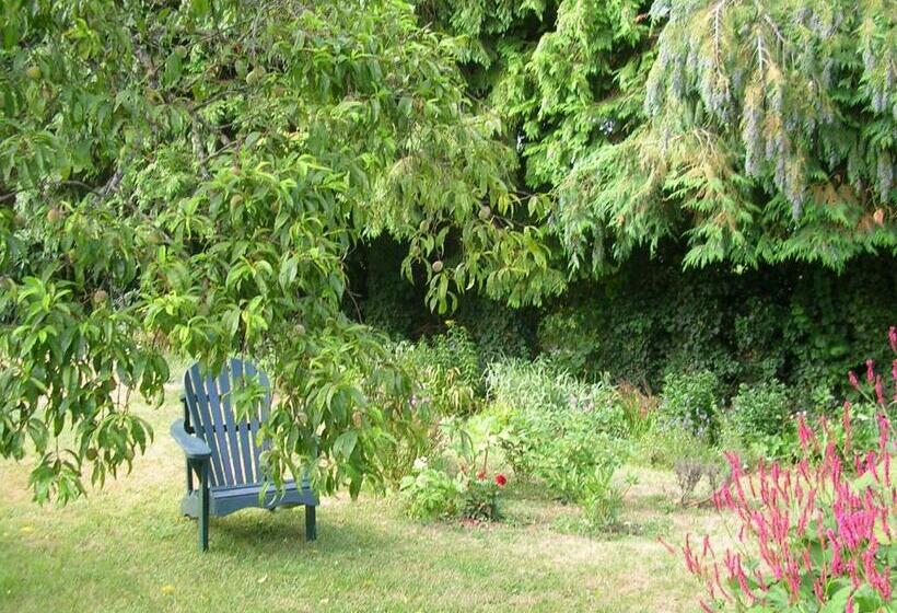 تختخواب و صبحانه La Maison Des Aubées