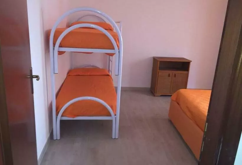 Aamiaismajoitus (B&B) La Pinetina