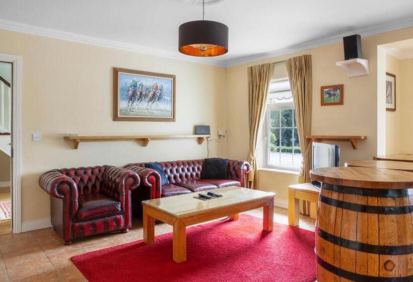 צימר The Ridgewood Lodge