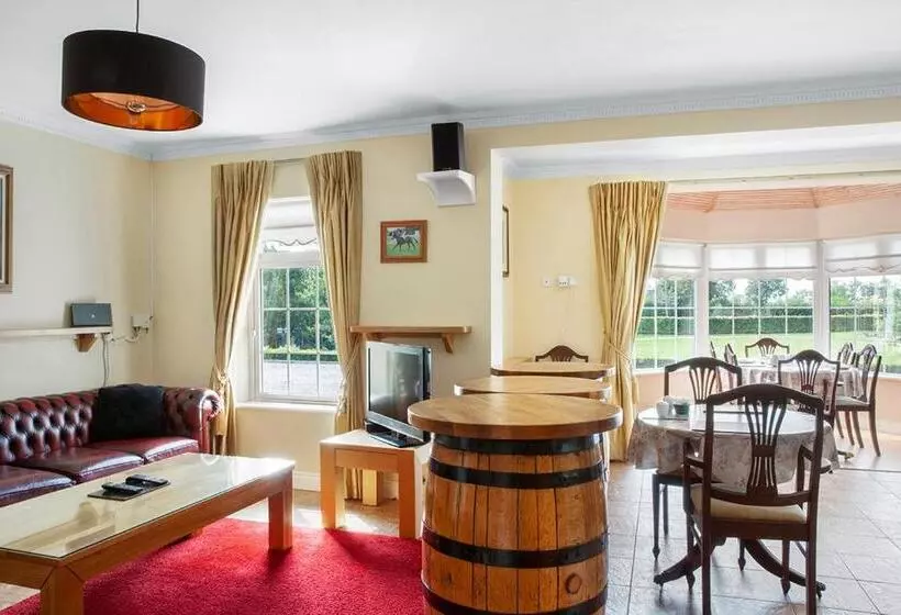 Aamiaismajoitus (B&B) The Ridgewood Lodge