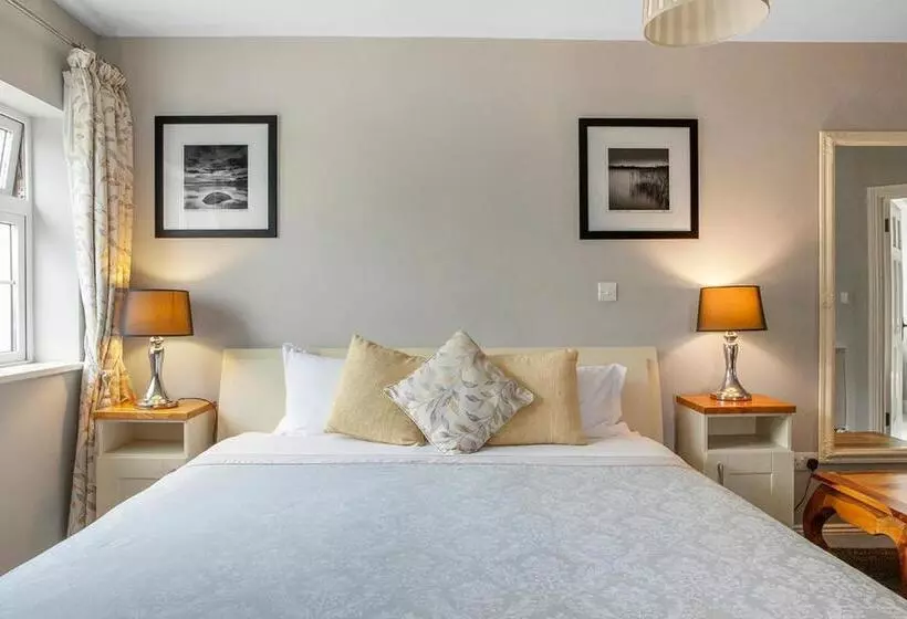 Aamiaismajoitus (B&B) The Ridgewood Lodge