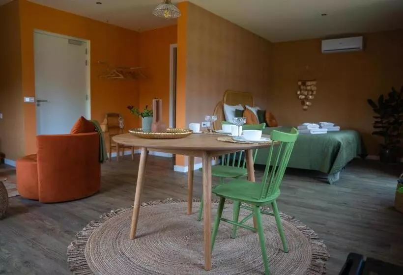 Aamiaismajoitus (B&B) Tweezeven