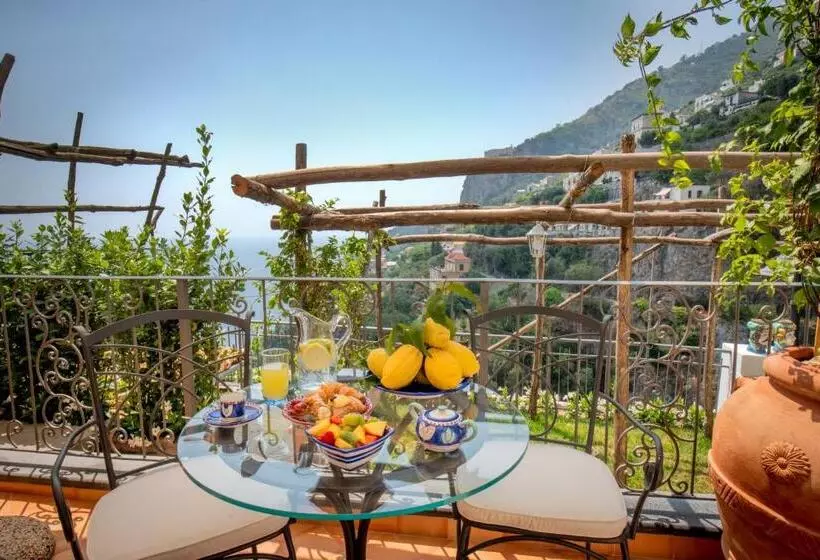 تختخواب و صبحانه Villa Viviani