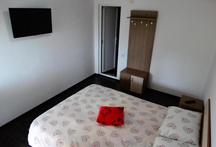 پانسیون Casa Veche Corbeni