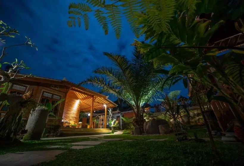 Majatalo Mirah Guest House