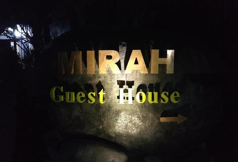 Pensió Mirah Guest House
