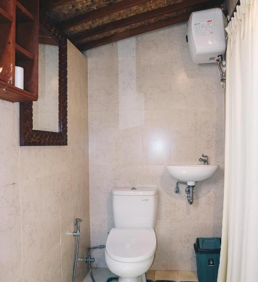 Pensió Mirah Guest House