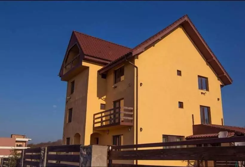 پانسیون Vila Victor   Adults Only