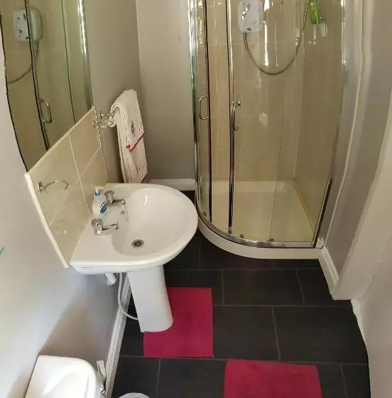 تختخواب و صبحانه Farnham House