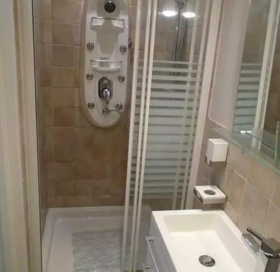 Aamiaismajoitus (B&B) Maison Jonela