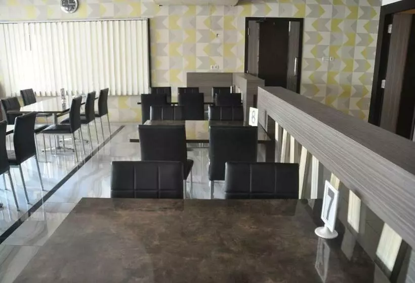Grand Krakatau Hotel Serang