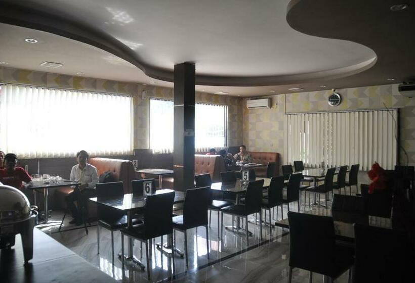 Grand Krakatau Hotel Serang