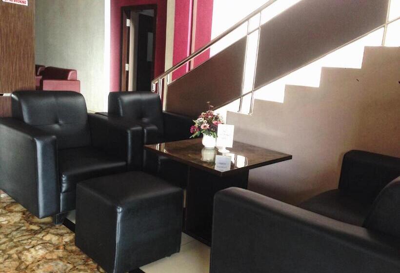 Grand Krakatau Hotel Serang