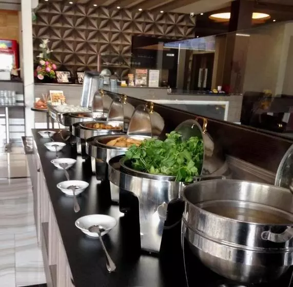Grand Krakatau Hotel Serang