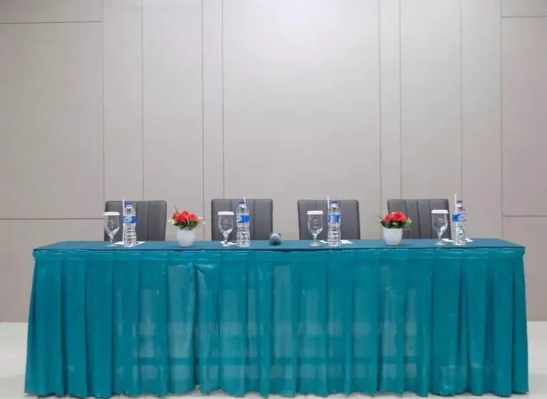 Grand Krakatau Hotel Serang