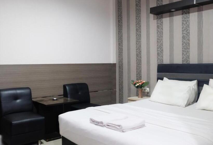 Grand Krakatau Hotel Serang